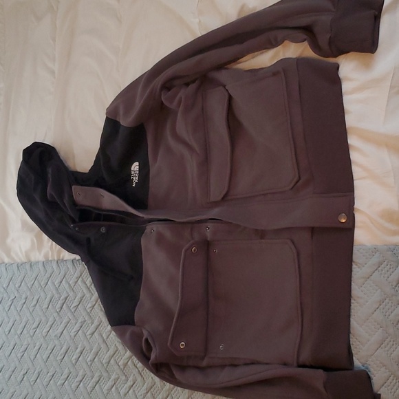 The North Face Men's Fleece Jacket - Picture 6 of 8